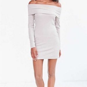 Silence + Noise Long Sleeved Off-Shoulder Dress